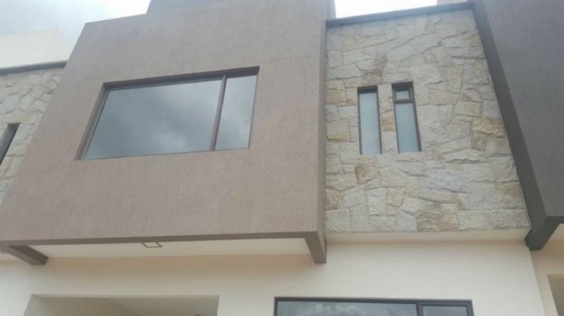 Foto Casa en Venta en colegio borja, Cuenca, Azuay - U$D 124.000 - CAV23314 - BienesOnLine