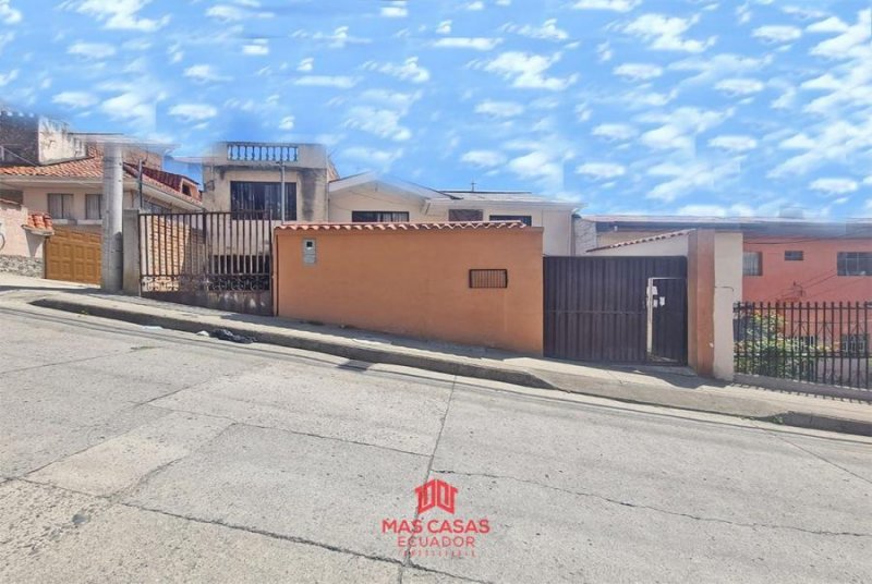 Casa en Venta en BELLAVISTA Cuenca, Azuay