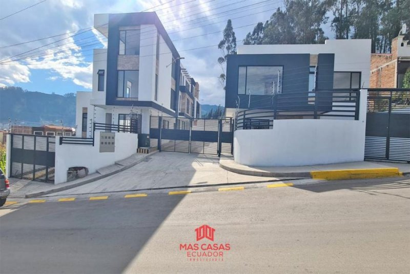 Casa en Venta en YANUNCAY Cuenca, Azuay