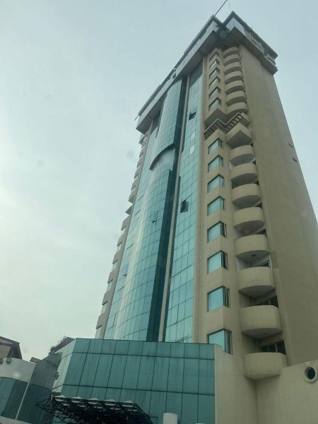 Urbanización Las Cumbres del Edificio Ceibos Altos DEPARTAMENTO PISO 14