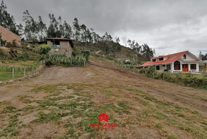 TERRENO EN VENTA “VÍA DELEG”SECTOR LA DOLOROSA ANTES DE SIGSIPAMBA PRECIO $45.000