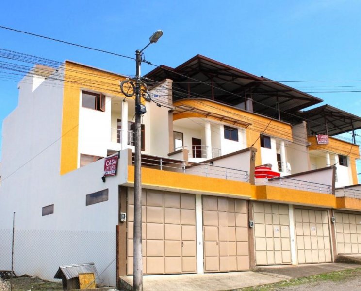 Casa en Venta en Aeropuerto 2 Tena, Napo