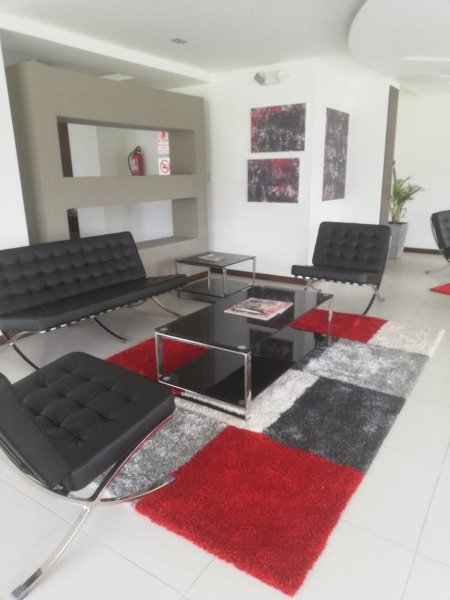 Foto Oficina en Arriendo en LA CAROLINA, Quito, Pichincha - U$D 500 - OFA32667 - BienesOnLine