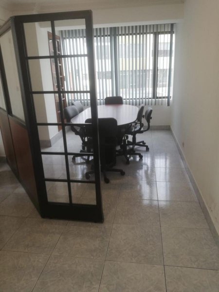 Foto Oficina en Arriendo en LA CAROLINA, Quito, Pichincha - U$D 600 - OFA32669 - BienesOnLine