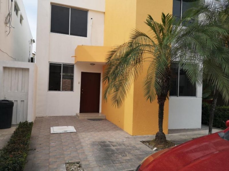 Casa en Arriendo por temporada en  Samborondón, Guayas