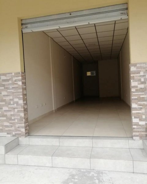 Foto Local en Arriendo en Tarqui, Guayaquil, Guayas - U$D 400 - LOA38605 - BienesOnLine