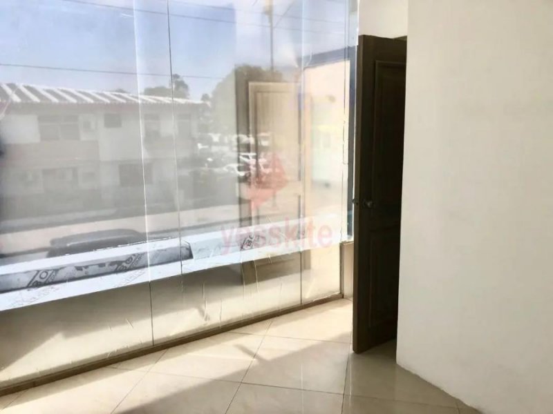 Local en Arriendo en Tarqui Guayaquil, Guayas