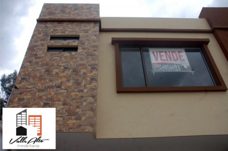 Foto Casa en Venta en Racar., Azuay - U$D 122.000 - CAV35986 - BienesOnLine