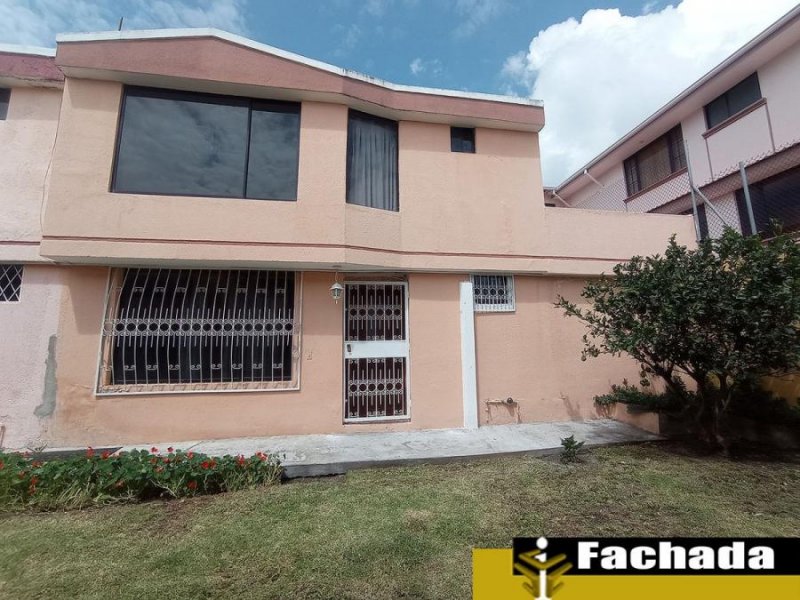 Casa de arriendo Pusuqui, en conjunto, sector Granilandia, amplia, 2 garajes, al mejor precio