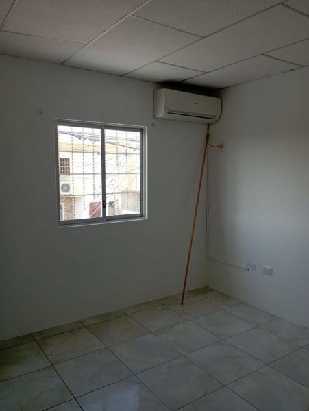 Casa en Arriendo en Leonidas Proaño Montecristi, Manabi