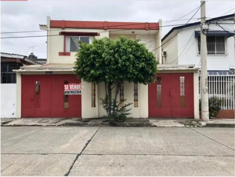 Casa en Venta en Sector Centenario Guayaquil, Guayas