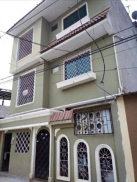 Casa en Venta en Tarqui Si, Guayas