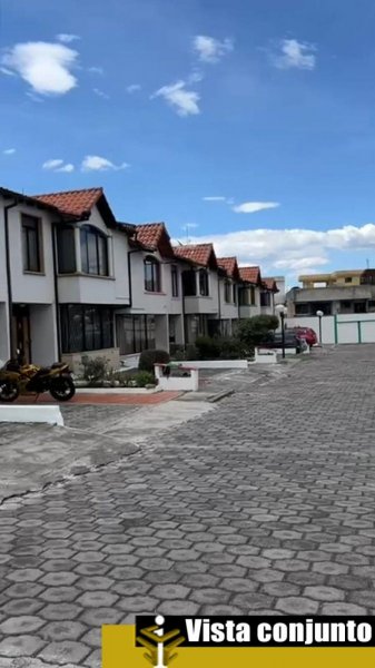 Casa en Venta en sangolqui Quito, Pichincha