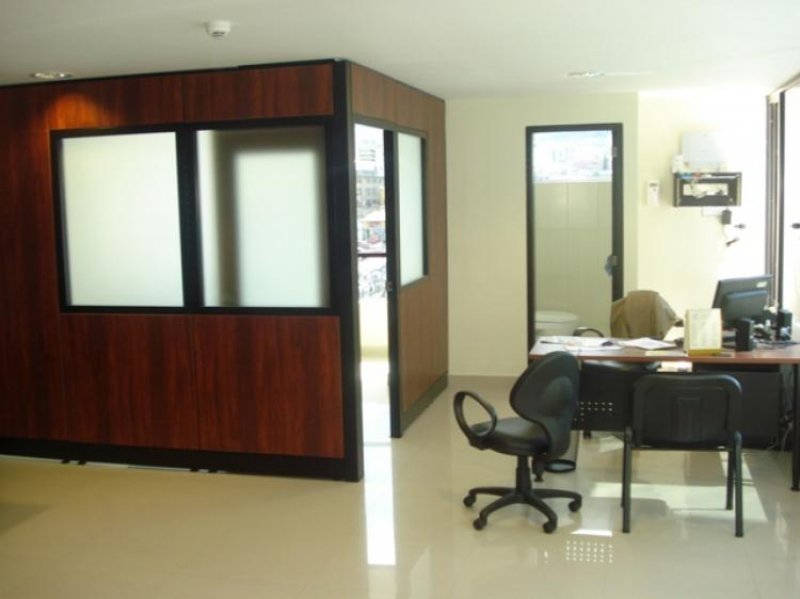 Foto Oficina en Arriendo en IÑAQUITO, Quito, Pichincha - U$D 640 - OFA6278 - BienesOnLine