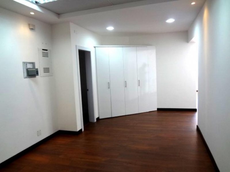 Foto Edificio en Arriendo en Quito, Pichincha - U$D 16.500 - EDA12144 - BienesOnLine