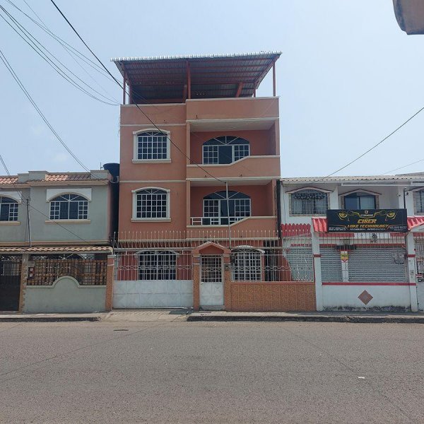 Casa en Venta en Nueve de Mayo Machala, El Oro