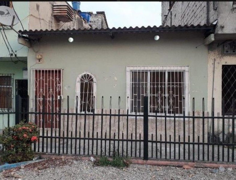 Casa en Venta en Tarqui Guayaquil, Guayas