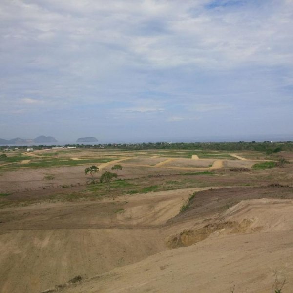 Foto Terreno en Venta en Manta, Manabi - U$D 8.000 - TEV14729 - BienesOnLine