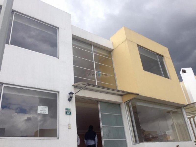 Foto Casa en Venta en pinar alto, Quito, Pichincha - U$D 128.000 - CAV30042 - BienesOnLine