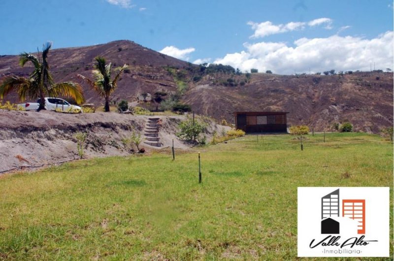 LOTE AMPLIO VACACIONAL EN YUNGUILLA. 