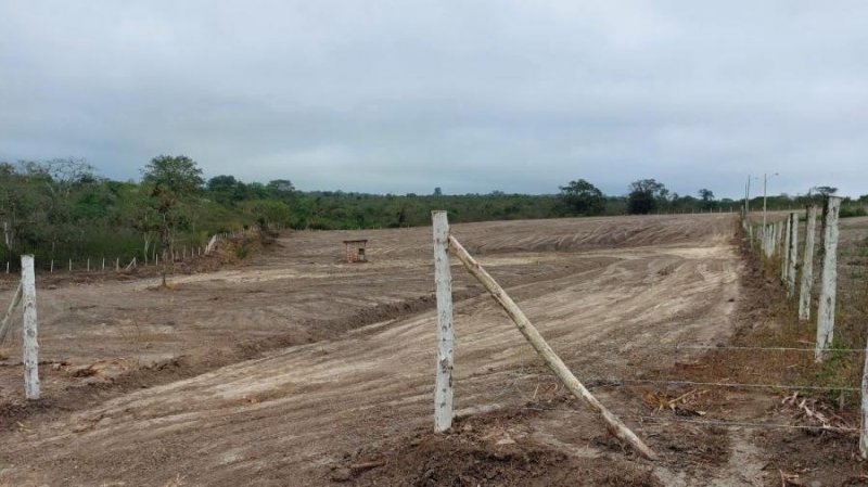 Foto Terreno en Venta en El Aromo, Manabi - U$D 15.000 - TEV37213 - BienesOnLine