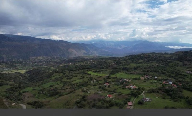 Terreno en Venta en LENTAG Cuenca, Azuay