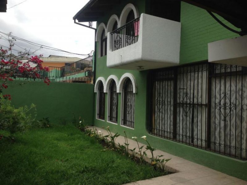 Foto Casa en Arriendo en Quito, Pichincha - U$D 1.250 - CAA24672 - BienesOnLine