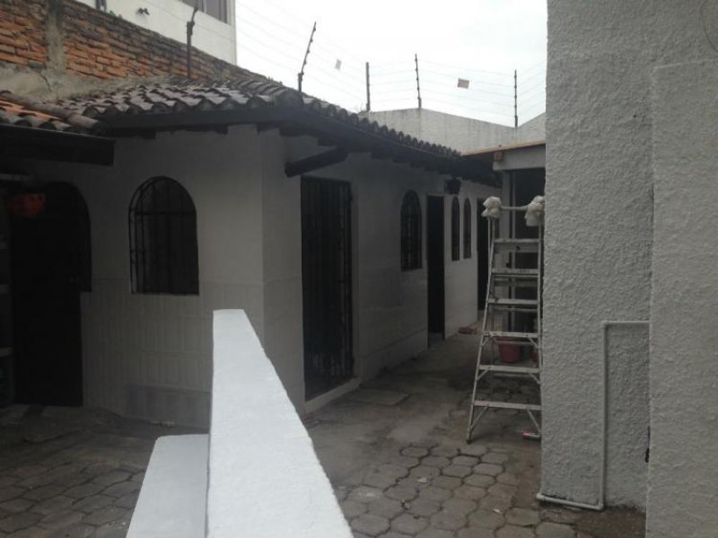 Foto Casa en Arriendo en Quito, Pichincha - U$D 1.400 - CAA21480 - BienesOnLine