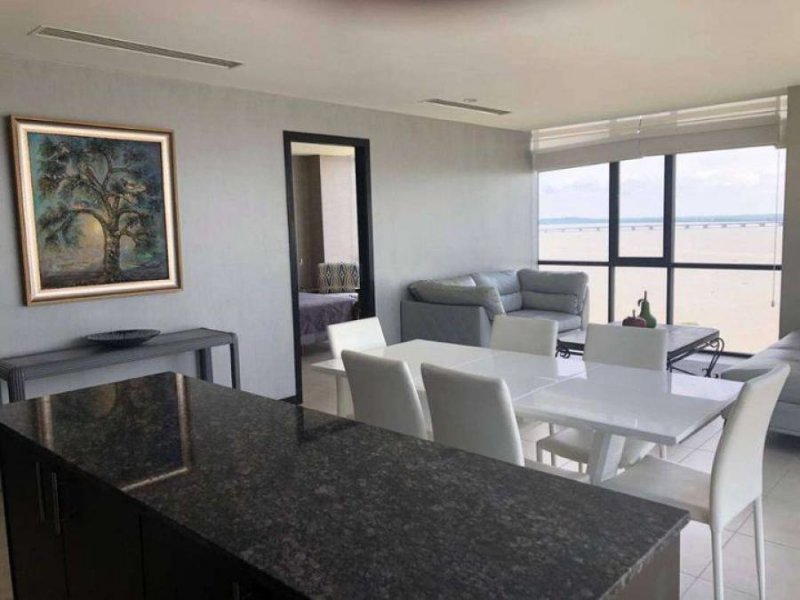 Foto Departamento en Venta en Guayaquil, Guayas - U$D 290.000 - DEV40722 - BienesOnLine