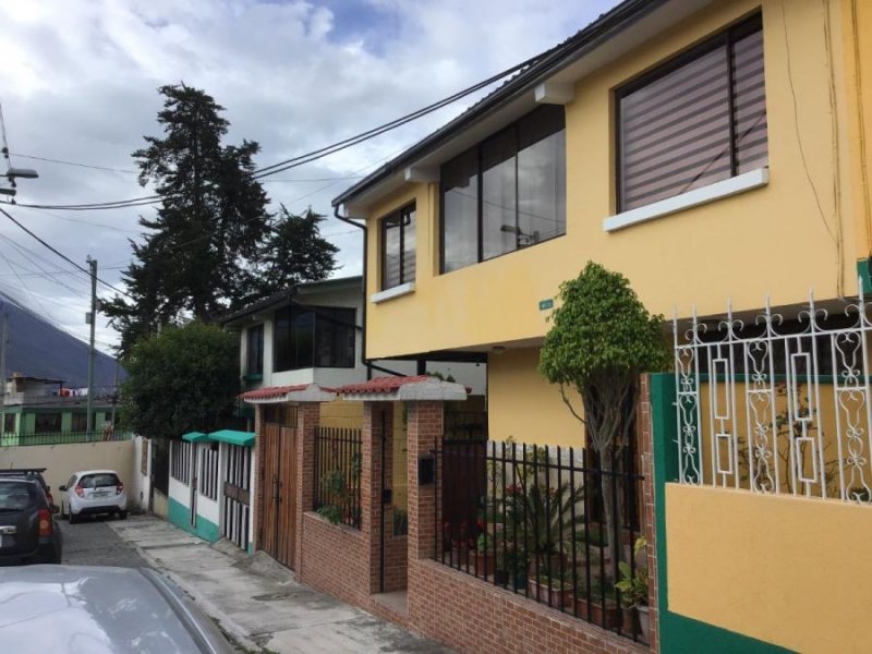 Foto Casa en Venta en Carcelén, Pichincha - U$D 123.000 - CAV33117 - BienesOnLine