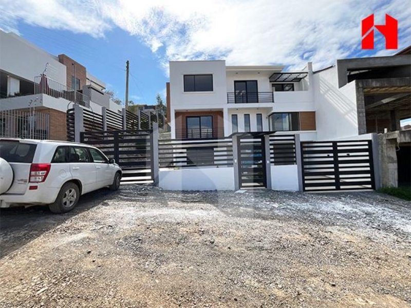 Foto Casa en Venta en RACAR, Cuenca, Azuay - U$D 210.000 - CAV40167 - BienesOnLine