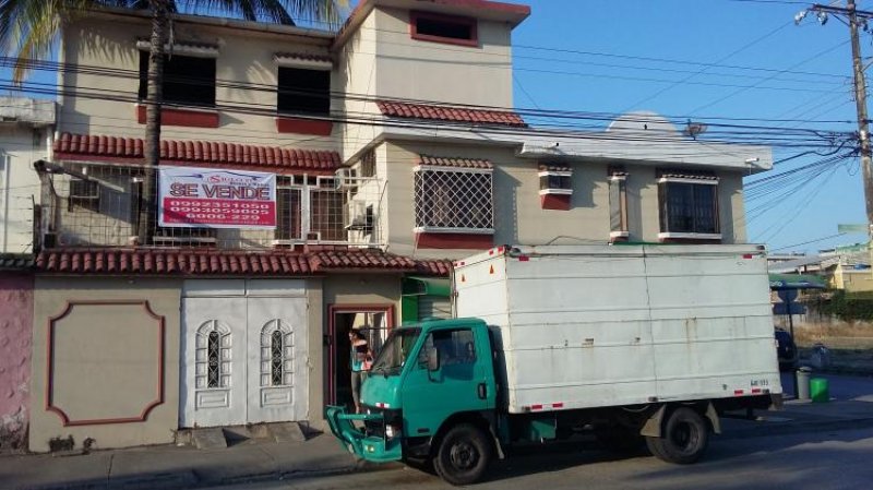 Foto Casa en Venta en SAN FELIPE, Guayaquil, Guayas - U$D 185.000 - CAV22795 - BienesOnLine