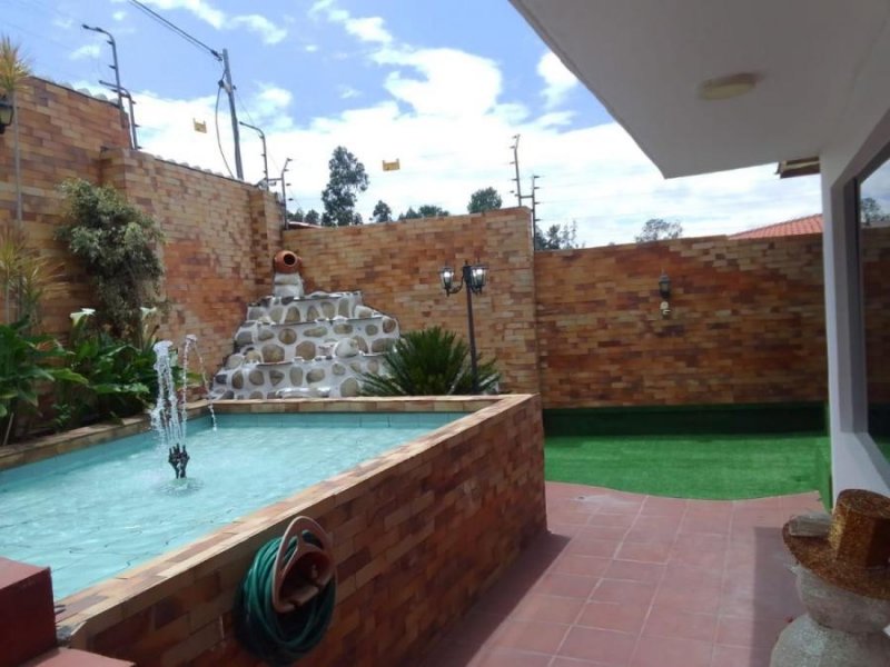 Casa en Arriendo en Alangasi Quito, Pichincha