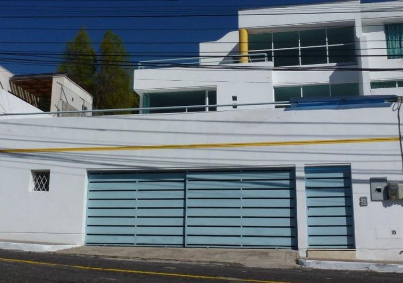 Foto Casa en Venta en Quito, Pichincha - U$D 390.000 - CAV24440 - BienesOnLine