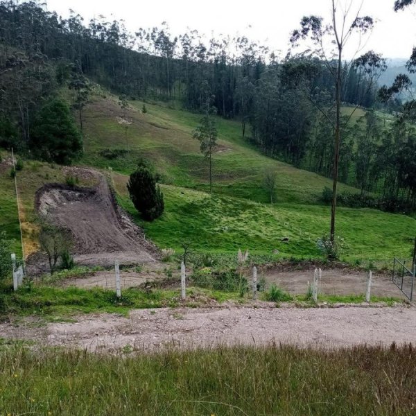 Terreno en Venta en Tarqui Cuenca, Azuay