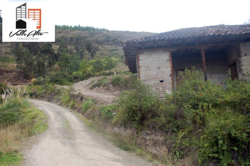 TERRENO VACACIONAL CERCA DE PAUTE. 