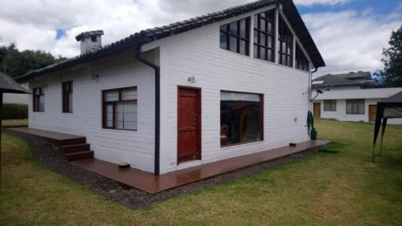 Foto Casa en Venta en rumiñahui, Pichincha - U$D 230.000 - CAV27694 - BienesOnLine