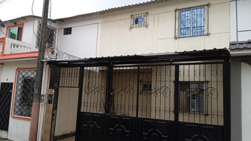 Casa en Venta en García Moreno Mucho Lote - Etapa V, Guayas