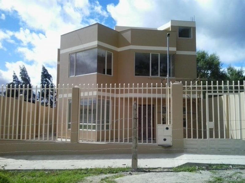 Foto Casa en Venta en Loja, Loja - U$D 160.000 - CAV14159 - BienesOnLine