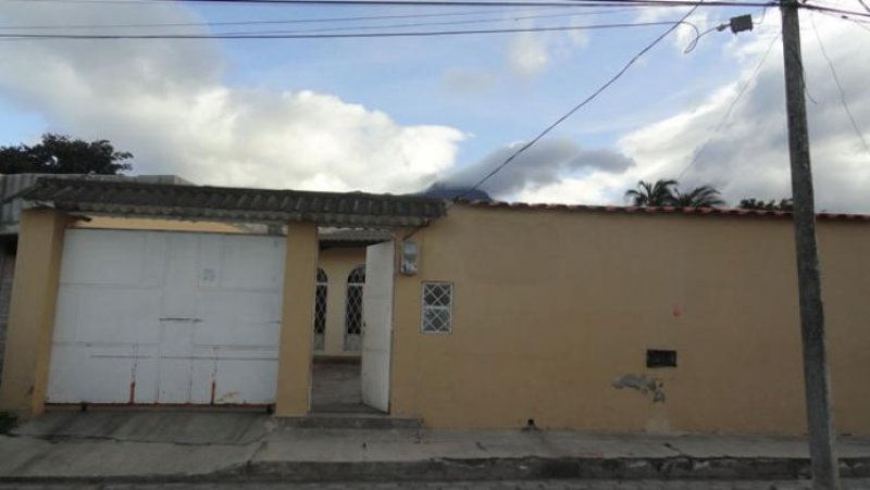 Casa en Venta en  Antonio Ante, Imbabura