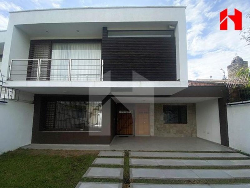 Casa en Venta en Challuabamba Cuenca, Azuay