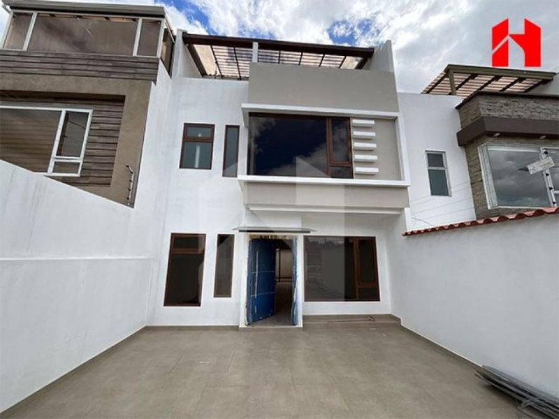 Casa en Venta en Baños Cuenca, Azuay