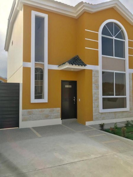 Foto Casa en Venta en MANTA, Manta, Manabi - U$D 69.000 - CAV29412 - BienesOnLine