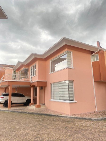 Casa en Venta en Conocoto Quito, Pichincha