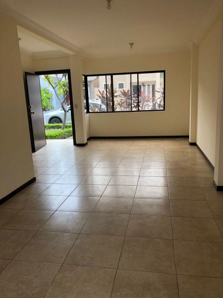 Casa en Venta en Tarqui Guayaquil, Guayas