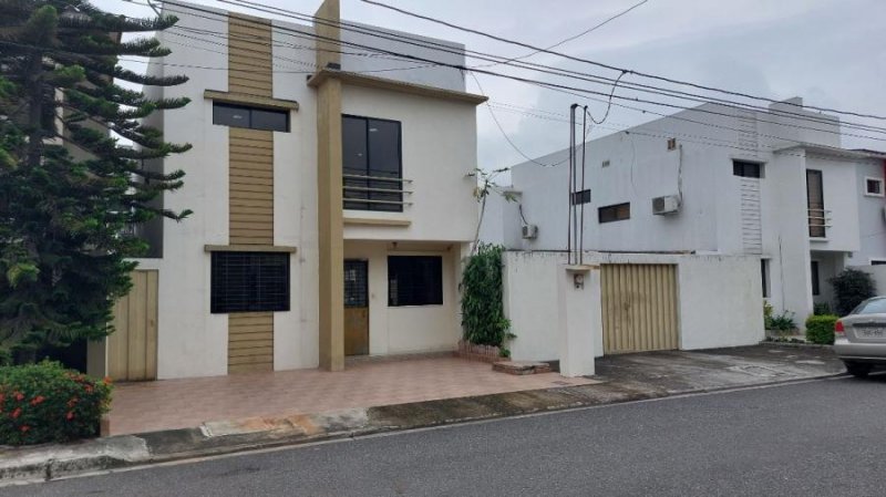 Foto Casa en Venta en Samborondón, Guayas - U$D 149.000 - CAV37055 - BienesOnLine