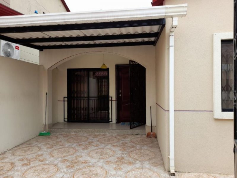 Foto Casa en Venta en LA AURORA, Daule, Guayas - U$D 125.000 - CAV38891 - BienesOnLine