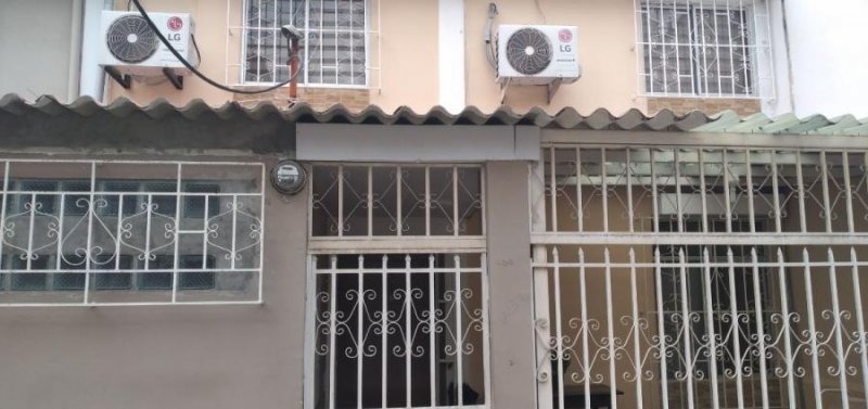 Casa en Venta en ximena pradera, Guayas